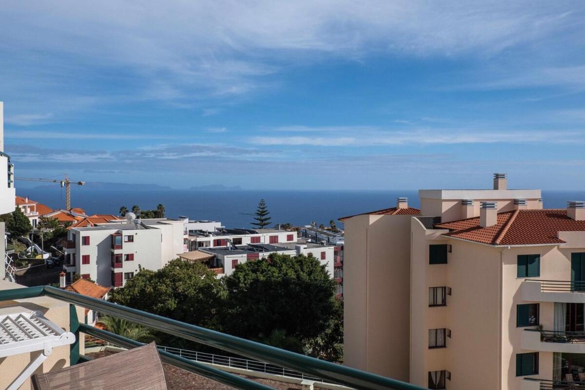 Ferienwohnung Garajau Terrace - Amazing Views Of Garajau Town Exterior foto